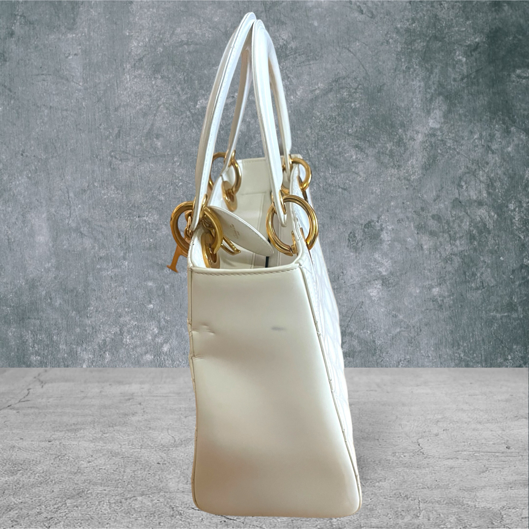 Christian Dior(クリスチャンディオール)のDior ディオール  カナージュ MA-0937 エナメル　レディディオール レディースのバッグ(ハンドバッグ)の商品写真