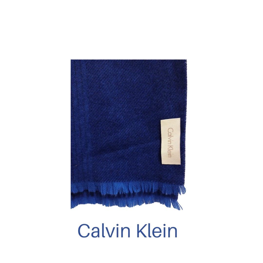 Calvin Klein(カルバンクライン)のカルバンクライン　マフラー　ロイヤルブルーワントーンカラー メンズのファッション小物(マフラー)の商品写真