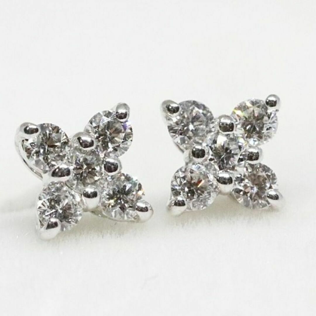 PonteVecchio(ポンテヴェキオ)のポンテヴェキオ フラワー ダイヤ k18 ピアス 合計0.22ct レディースのアクセサリー(ピアス)の商品写真