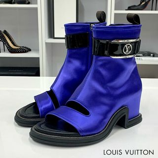 ルイヴィトン(LOUIS VUITTON)の9004 ヴィトン ムーンライトライン サテン ベルト アンクルブーツ(ブーツ)