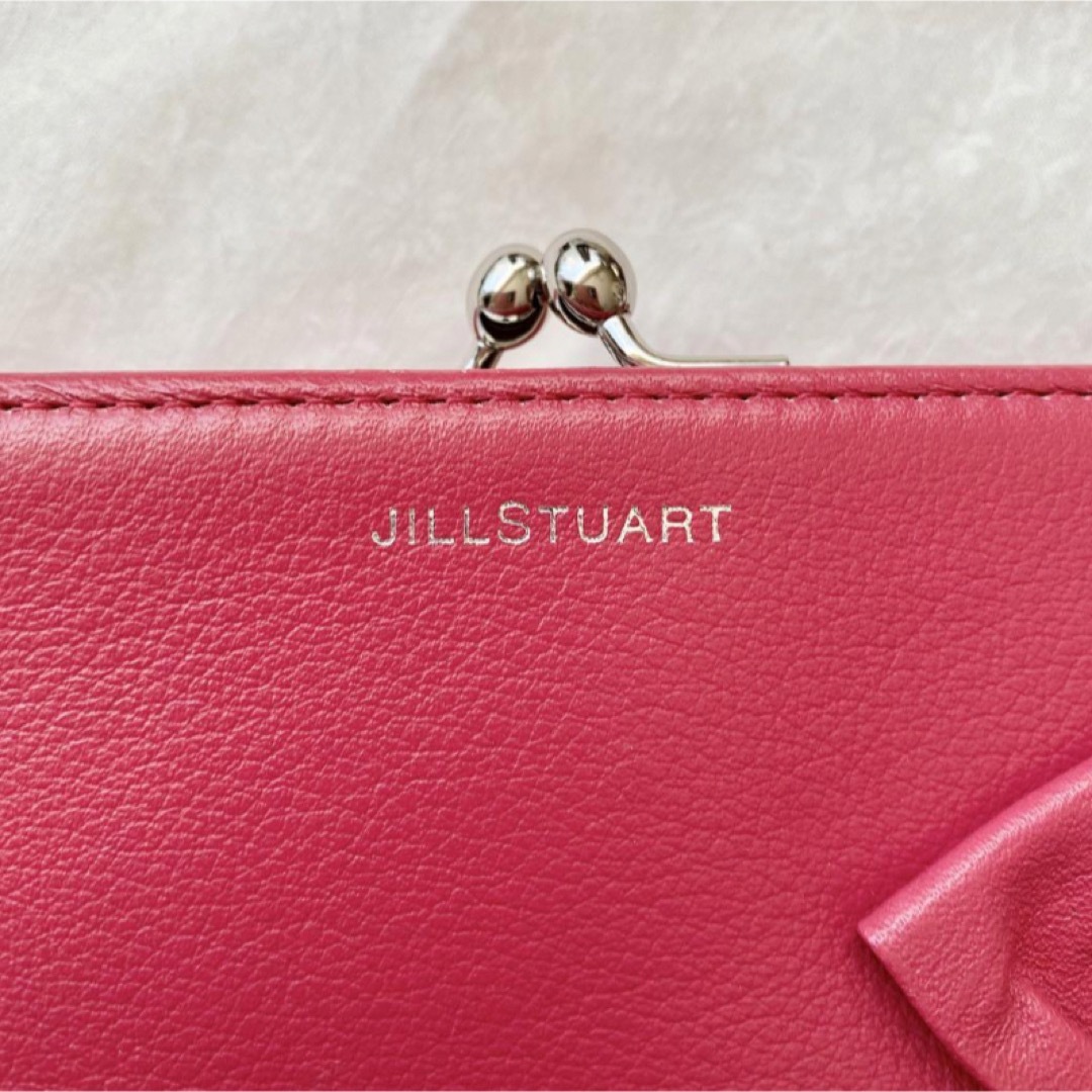 JILLSTUART(ジルスチュアート)の【新品】JILLSTUART がま口長財布 スパイラル ローズレッド　赤　レッド レディースのファッション小物(財布)の商品写真