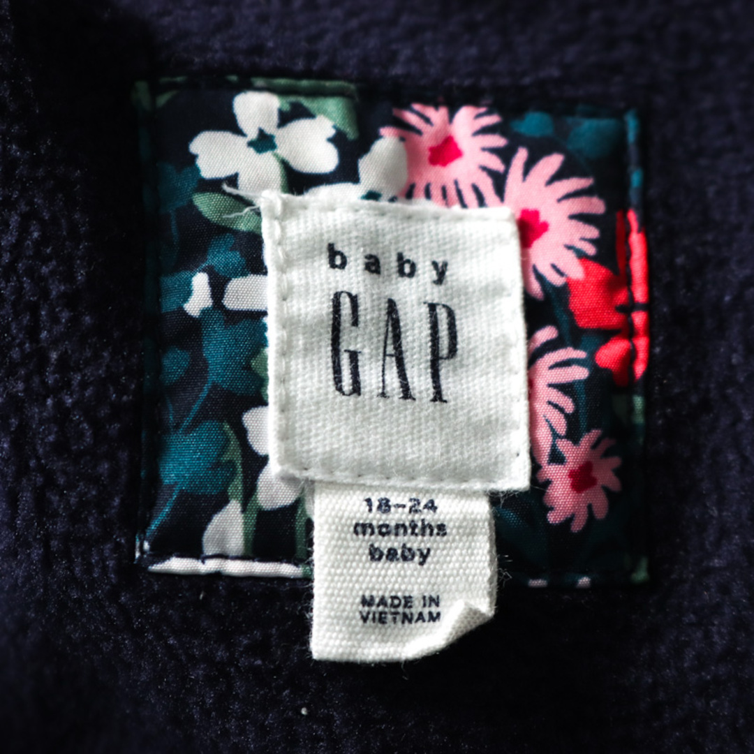 GAP(ギャップ)のギャップ ツナギ ジャンプスーツ ロンパース アウター 花柄 ベビー 女の子用 90サイズ ネイビー×ピンク GAP キッズ/ベビー/マタニティのベビー服(~85cm)(その他)の商品写真