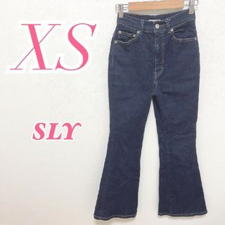 スライ(SLY)のスライ XS フレアパンツ きれいめコーデ カジュアルコーデ デニム ブルー(デニム/ジーンズ)