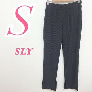 スライ(SLY)のスライ S ストレートパンツ きれいめコーデ オフィスカジュアル ウエストゴム(カジュアルパンツ)