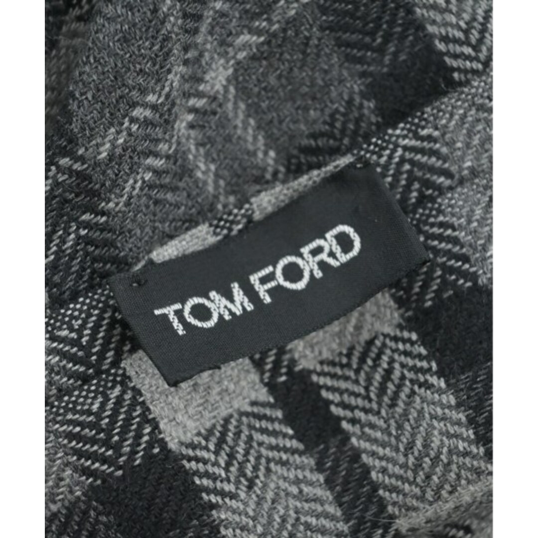 TOM FORD(トムフォード)のTOM FORD トムフォード ストール - グレーx黒(チェック) 【古着】【中古】 メンズのファッション小物(ストール)の商品写真