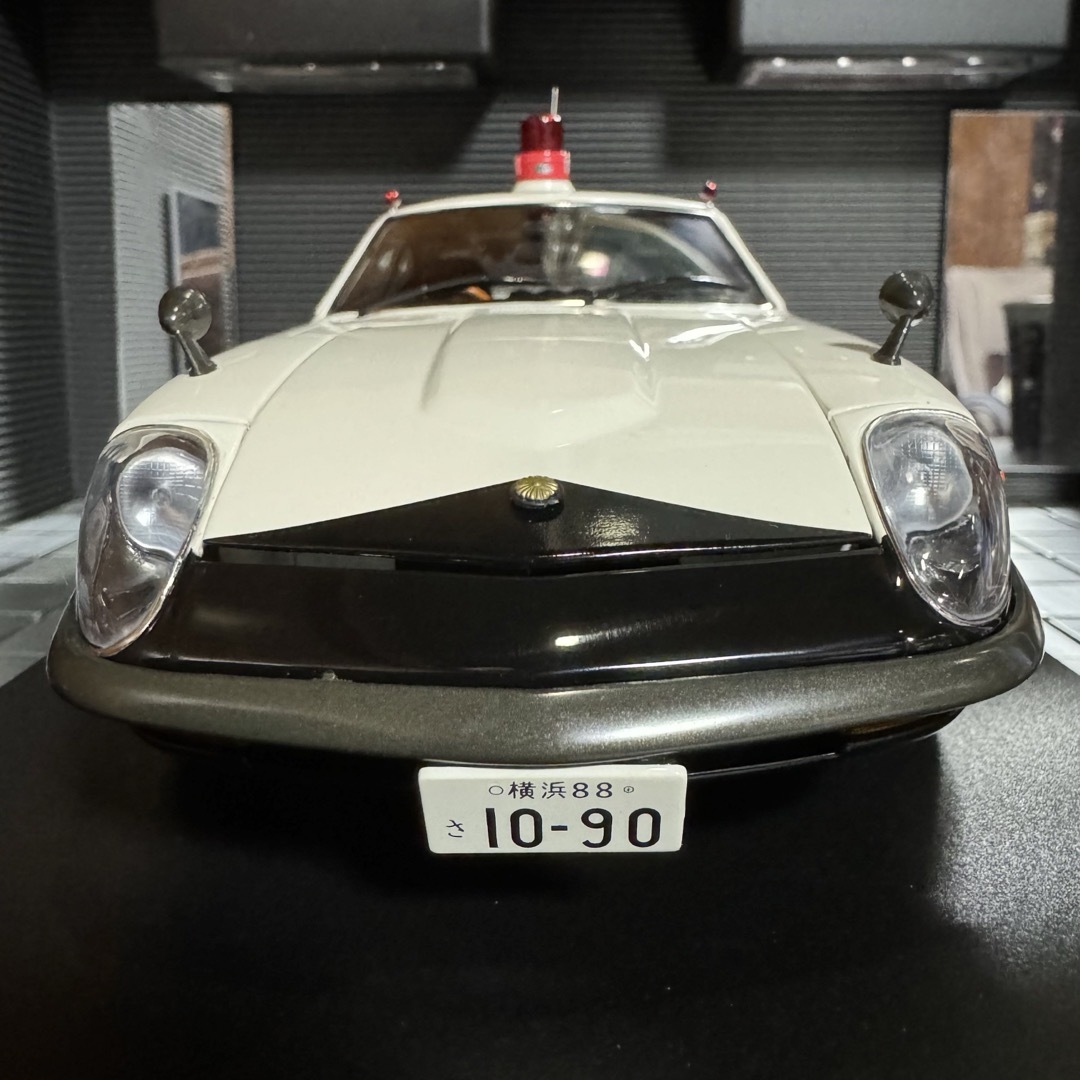 絶版未展示品 京商 1/18 フェアレディ240ZG 1972神奈川県警察高速隊 絶版未展示品 京商 1/18 フェアレディ240ZG 1972神奈川県警察高速隊