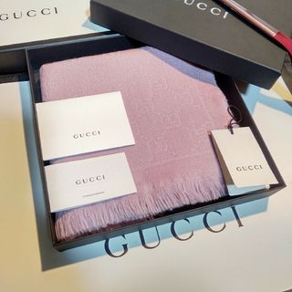 グッチ(Gucci)の❤箱付き❤GUCCI マフラー ストール ショール スカーフ❤ピンク❤(マフラー/ショール)