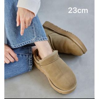 新品 フレームワーク 別注 UGG  アグ CLASSIC SLIPPER 3