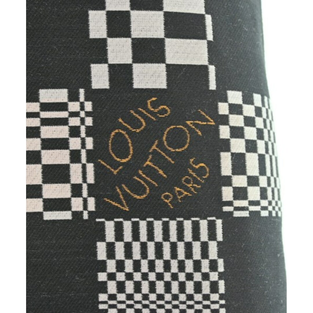 LOUIS VUITTON(ルイヴィトン)のLOUIS VUITTON チェスターコート 48(L位) 黒x白(総柄) 【古着】【中古】 メンズのジャケット/アウター(チェスターコート)の商品写真