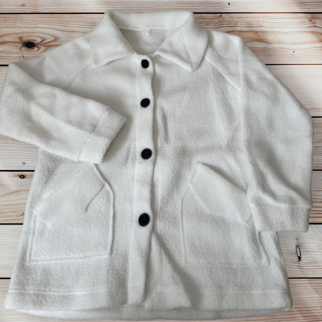 新品　ボアブルゾン　ホワイト　ジャケット　フリース　暖かい　もこもこ　アウター レディースのジャケット/アウター(ブルゾン)の商品写真