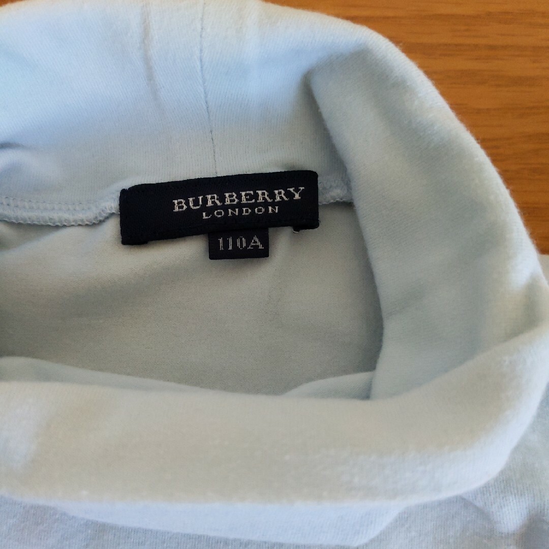 BURBERRY(バーバリー)のバーバリー　タートルネック　110A キッズ/ベビー/マタニティのキッズ服男の子用(90cm~)(Tシャツ/カットソー)の商品写真