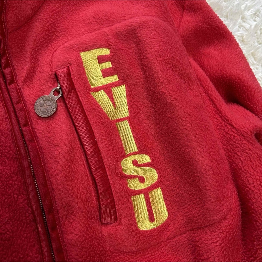 EVISU(エビス)の【EVISU】激レア 赤　フリース　ビックロゴ　目立つ　差し色　ボアロゴ メンズのトップス(スウェット)の商品写真