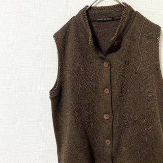 ナチュラルヴィンテージ(natuRAL vintage)のベスト ジレ ボタニカル 総柄 刺繍 ウール レトロボタン ヴィンテージ M(ベスト)