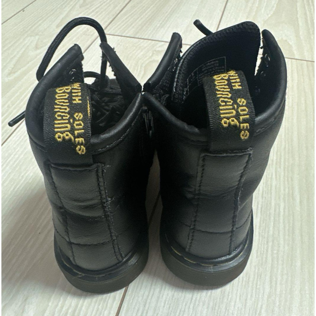 Dr.Martens(ドクターマーチン)の【ドクターマーチン】drmartinキッズ8ホールブーツ【15.5cm】 キッズ/ベビー/マタニティのキッズ靴/シューズ(15cm~)(ブーツ)の商品写真