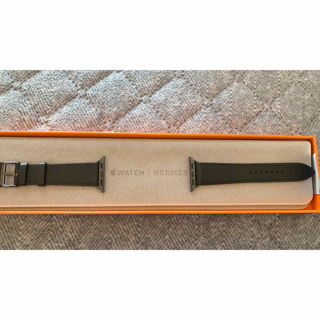 Apple Watch(アップルウォッチ)の【新品】Apple Watch HERMES ブラックシンプルトゥールストラップ メンズの時計(レザーベルト)の商品写真