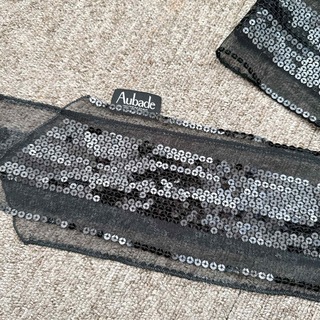 オーバドゥ(Aubade)のAubade オーバドゥ スパンコール スカーフ 黒 ブラック ショール(マフラー/ショール)