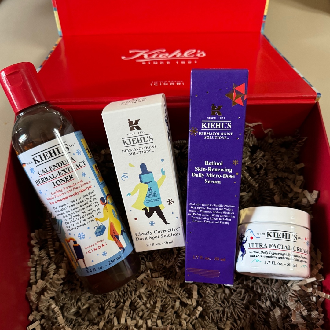 Kiehl's(キールズ)の【新品未使用】キールズ　ホリデー限定アイテムセット コスメ/美容のスキンケア/基礎化粧品(美容液)の商品写真