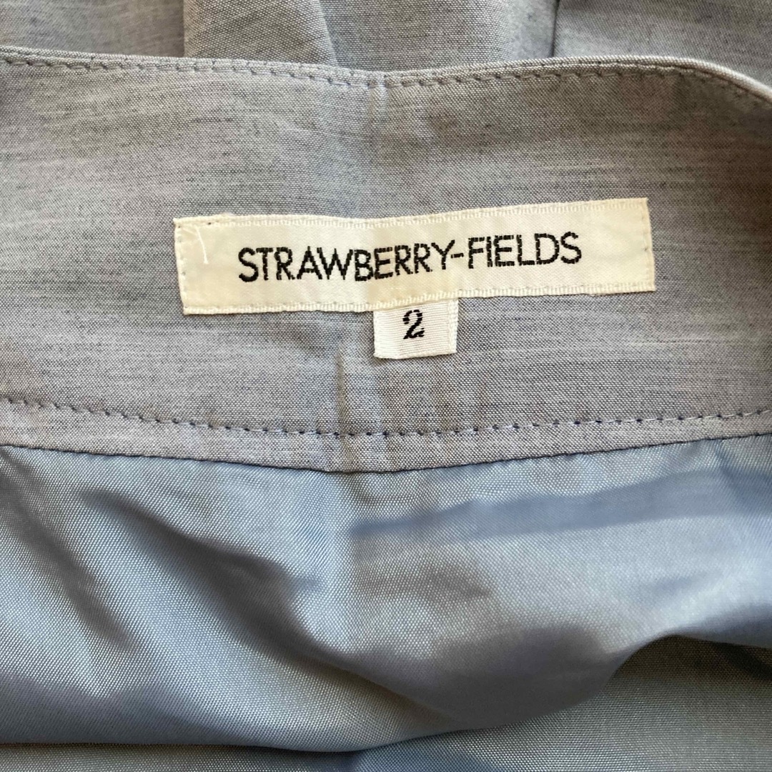 STRAWBERRY-FIELDS(ストロベリーフィールズ)のストロベリーフィールズ　スカート　ブルー レディースのスカート(ひざ丈スカート)の商品写真