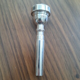 バッハ(BACH)のbach trumpet mouthpiece 1-1/2C corp .無し(トランペット)