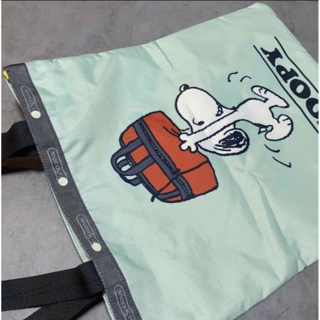 LeSportsac(レスポートサック)の[新品] レスポートサック　スヌーピー　トートバッグ　トラベル　旅行　通勤バック レディースのバッグ(トートバッグ)の商品写真