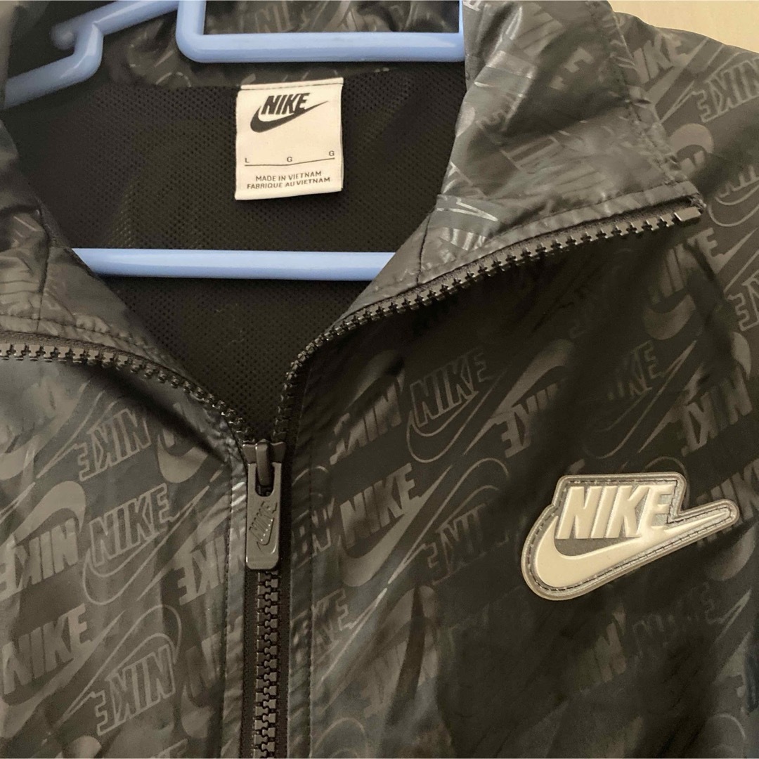 NIKE(ナイキ)の専用！NIKE シャカシャカ★お値引き可能です!! レディースのジャケット/アウター(ナイロンジャケット)の商品写真