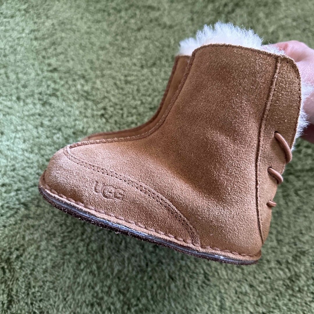 UGG(アグ)のUGG ムートン ブーツ　12.5cm 美品 キッズ/ベビー/マタニティのベビー靴/シューズ(~14cm)(ブーツ)の商品写真