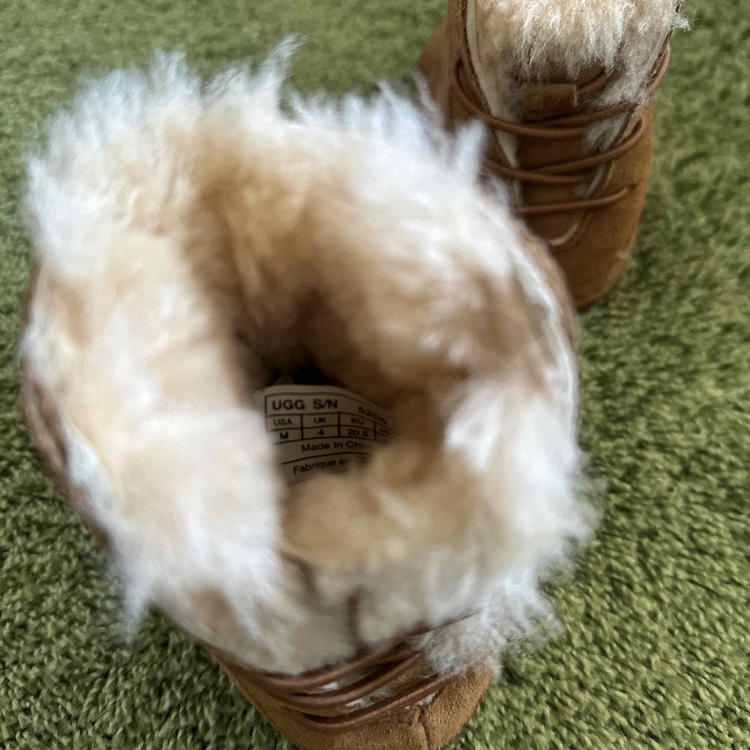 UGG(アグ)のUGG ムートン ブーツ　12.5cm 美品 キッズ/ベビー/マタニティのベビー靴/シューズ(~14cm)(ブーツ)の商品写真