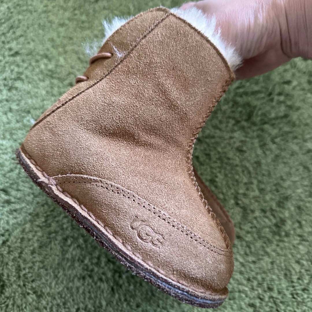 UGG(アグ)のUGG ムートン ブーツ　12.5cm 美品 キッズ/ベビー/マタニティのベビー靴/シューズ(~14cm)(ブーツ)の商品写真