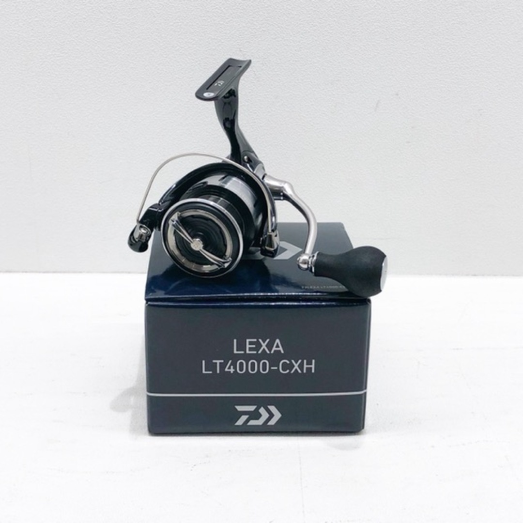 DAIWA(ダイワ)のDAIWA/ダイワ 23レグザ LT4000-CXH【RE007-007】 スポーツ/アウトドアのフィッシング(リール)の商品写真