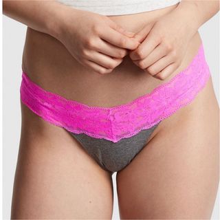 ヴィクトリアズシークレット(Victoria's Secret)の新品　PINK EVERYDAY レーストリム ソングショーツ(ショーツ)