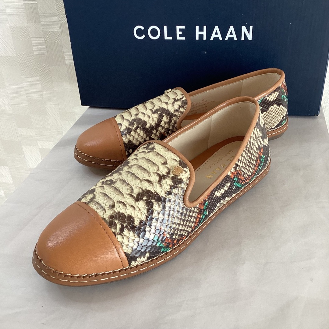 Cole Haan(コールハーン)の新品未使用　定価30800円　COLE HAAN   羊革　ローファー レディースの靴/シューズ(ローファー/革靴)の商品写真