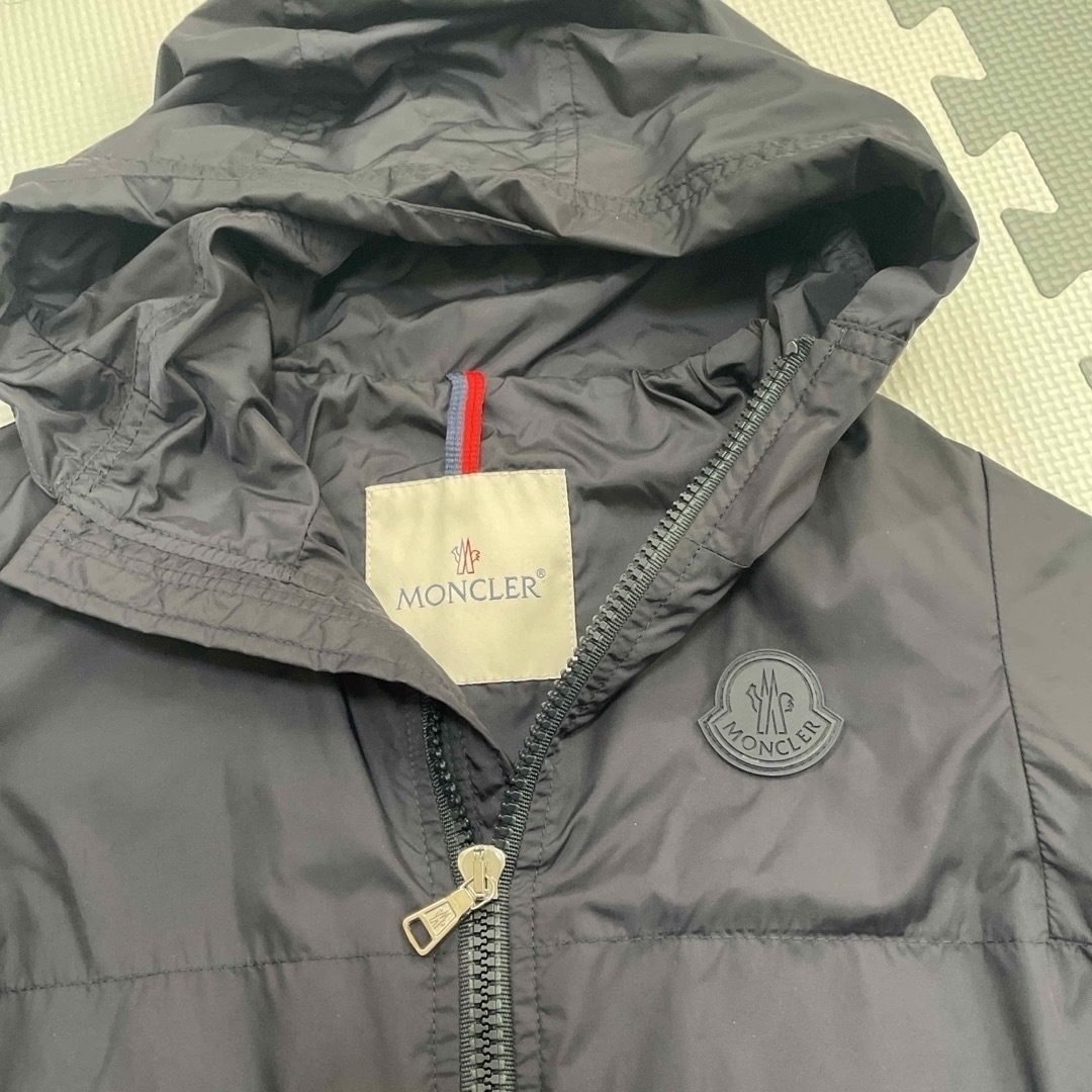 MONCLER(モンクレール)の最終値下げ　モンクレール　104 キッズ/ベビー/マタニティのキッズ服男の子用(90cm~)(ジャケット/上着)の商品写真