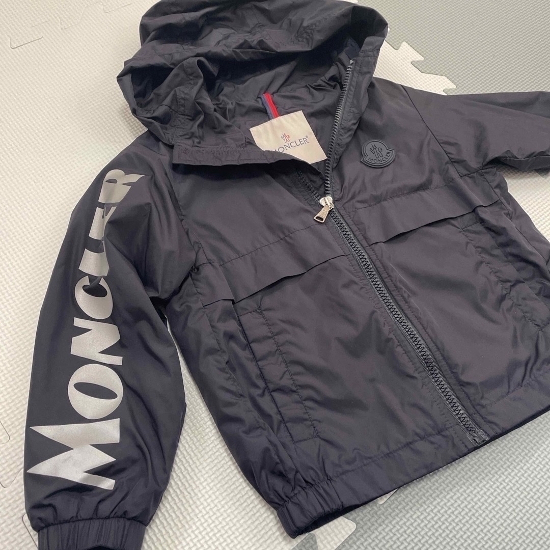 MONCLER(モンクレール)の最終値下げ　モンクレール　104 キッズ/ベビー/マタニティのキッズ服男の子用(90cm~)(ジャケット/上着)の商品写真