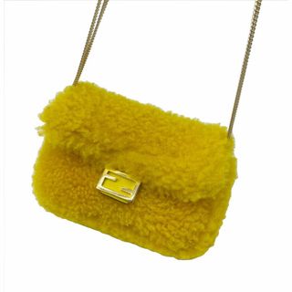 フェンディ(FENDI)の【中古】FENDI　フェンディ　ナノバケット　ファーショルダーポーチ 7AR844 イエロー レディース　箱付き　美品 【ブランドギャラリー東心斎橋店】(ショルダーバッグ)