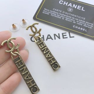 CHANEL - お値下げ新品♡CHANEL月と星のピアスの通販 by LaLaLa's shop ...