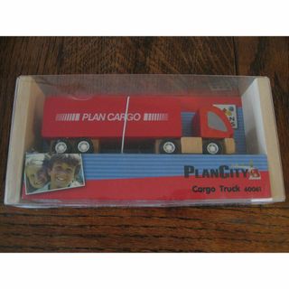 プラントイ(PLANTOYS)のPLAN TOYS/プラントイズ　　　　　木製の玩具(電車のおもちゃ/車)