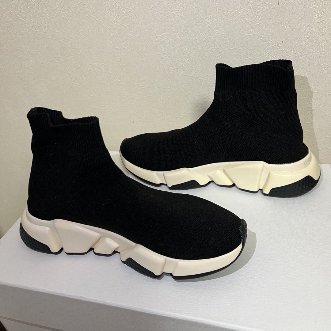 Balenciaga(バレンシアガ)のSupleaks様　付属品：箱付き、保存袋 レディースの靴/シューズ(スニーカー)の商品写真