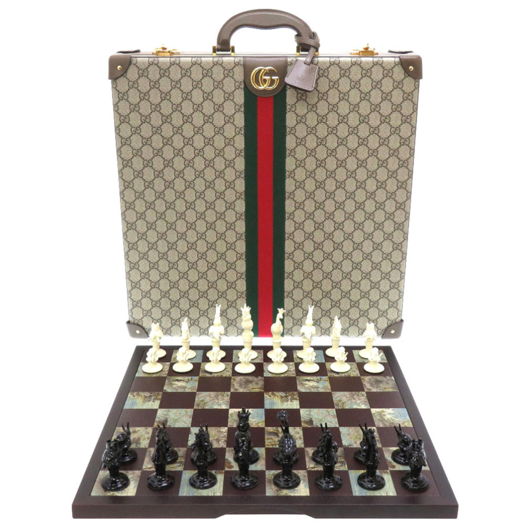 Gucci(グッチ)の新品同様 グッチ チェスボード 670276 GGスプリーム ベージュ ゲーム ボードゲーム 0019 【中古】 GUCCI エンタメ/ホビーのおもちゃ/ぬいぐるみ(その他)の商品写真