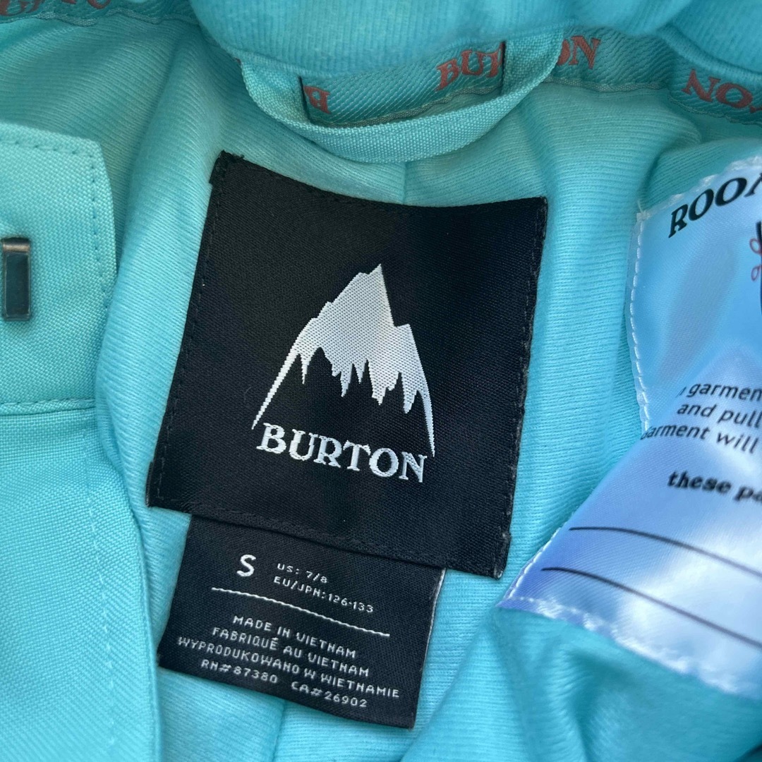 BURTON(バートン)のバートン　ジュニア　スノーウェア上下　130-140㎝ スポーツ/アウトドアのスキー(ウエア)の商品写真