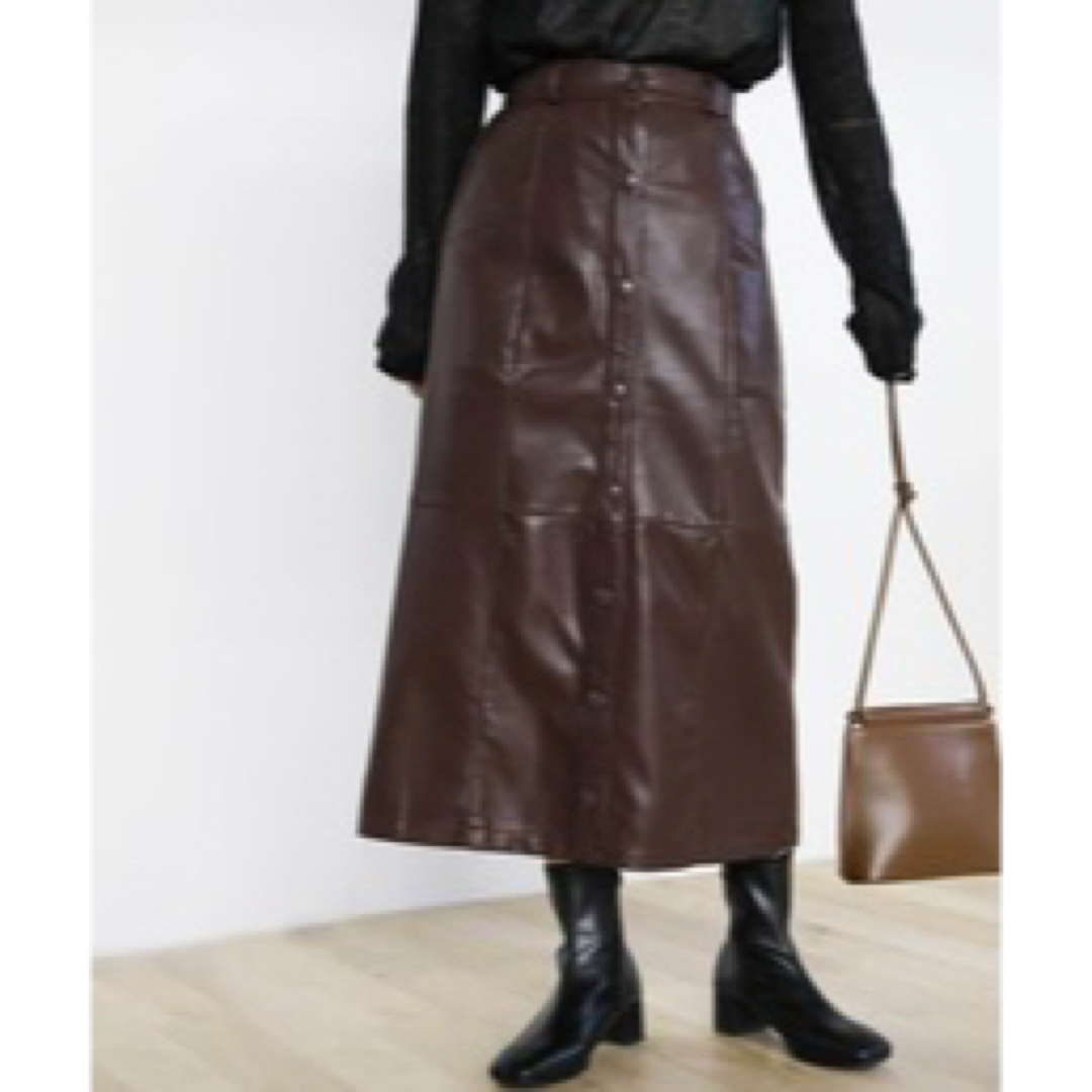 SELECT MOCA(セレクトモカ)のフェイクレザーフロントボタンタイトスカート レディースのスカート(ロングスカート)の商品写真