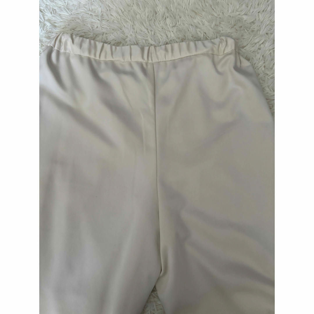 GU(ジーユー)のGU パンツ ホワイト 白 M レディースのパンツ(カジュアルパンツ)の商品写真