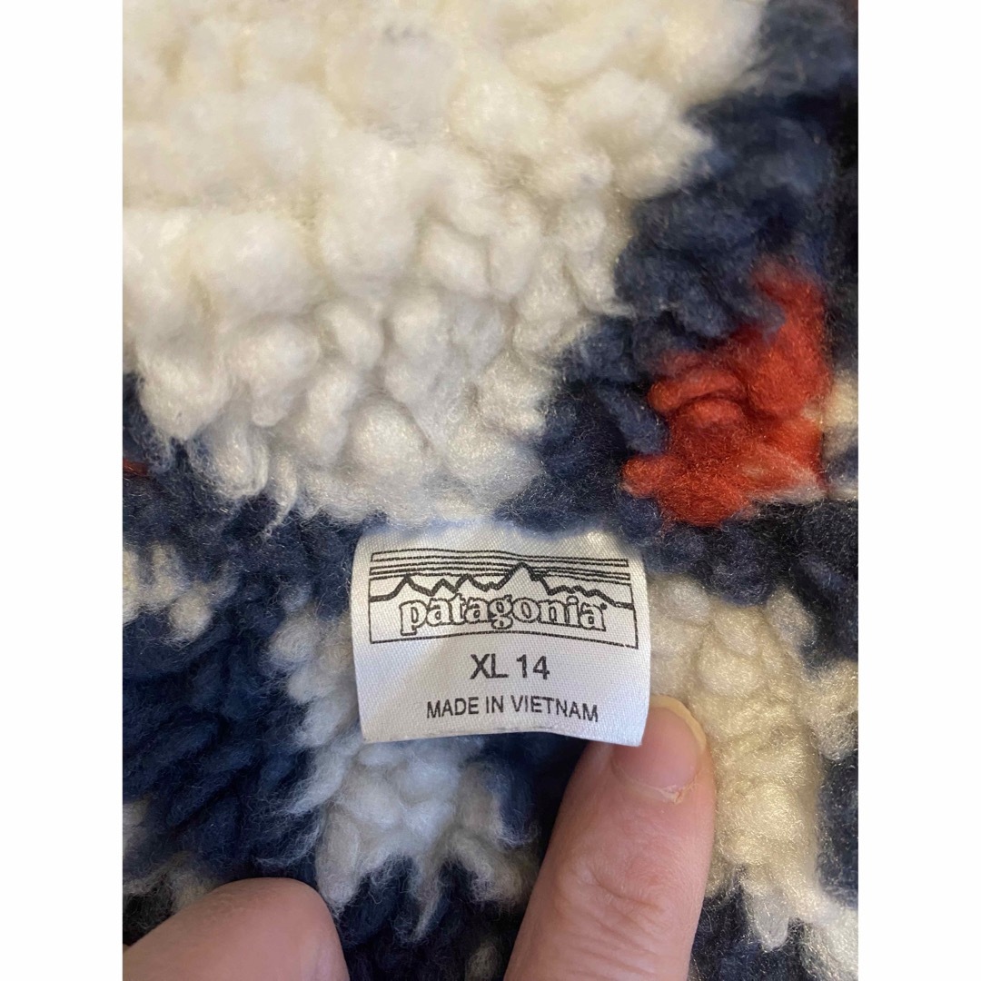 patagonia(パタゴニア)のPatagonia ダウンジャケット　 キッズ/ベビー/マタニティのベビー服(~85cm)(ジャケット/コート)の商品写真