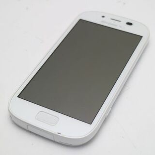 フジツウ(富士通)の超美品 F-06F らくらくスマートフォン3 ホワイト  M444(スマートフォン本体)