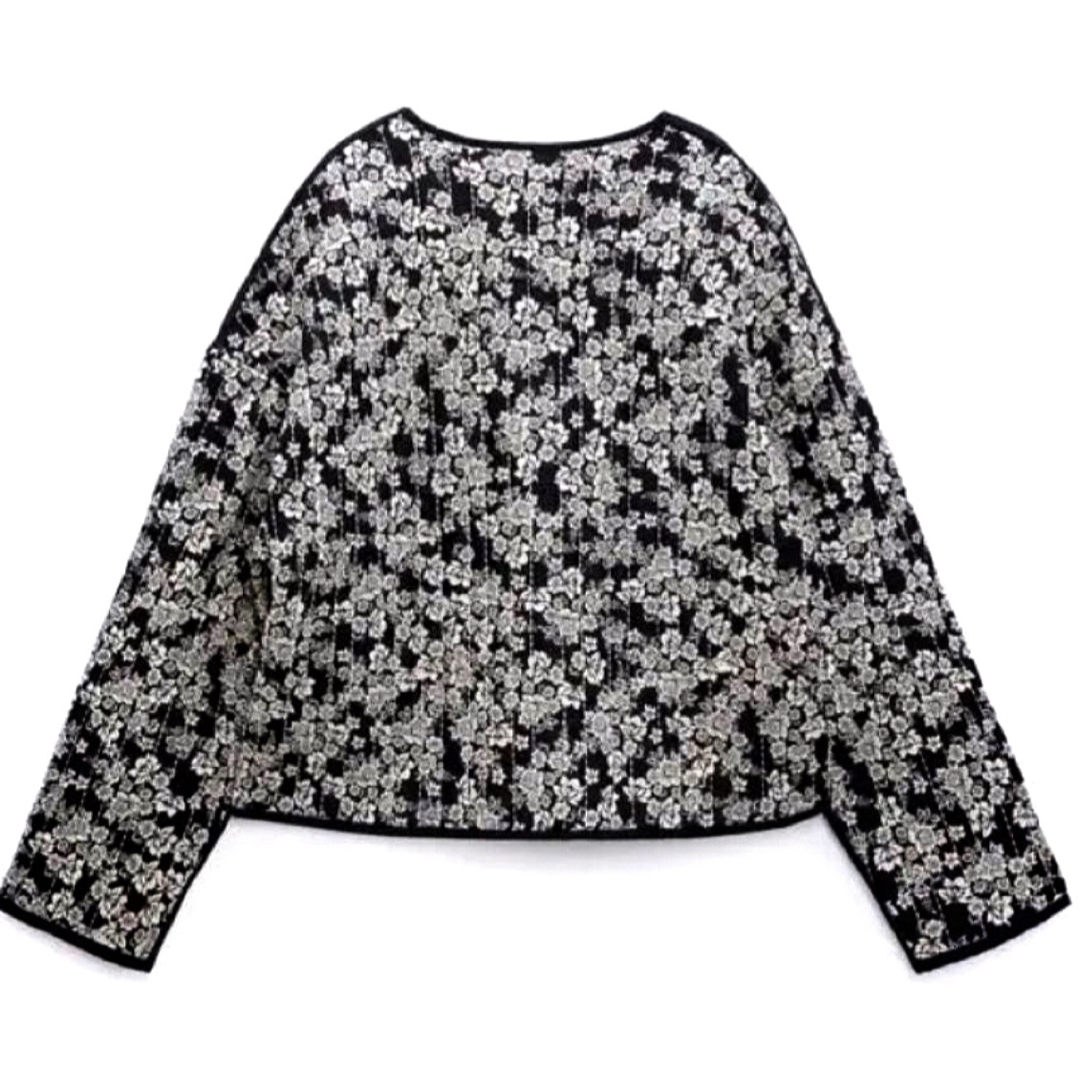 ZARA - 花柄 リバーシブル キルティング ジャケット ガウン ZARA - 花柄 リバーシブル キルティング ジャケット ガウン