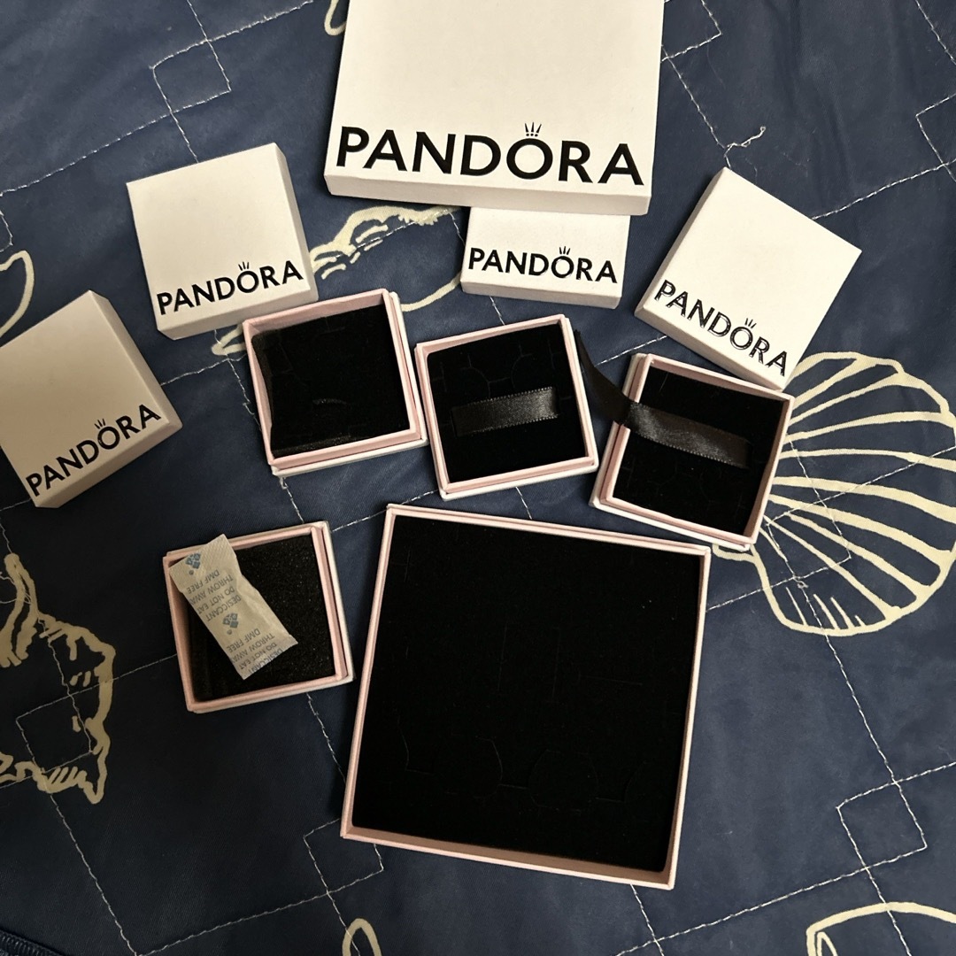 PANDORA(パンドラ)のPandora BOX レディースのアクセサリー(その他)の商品写真