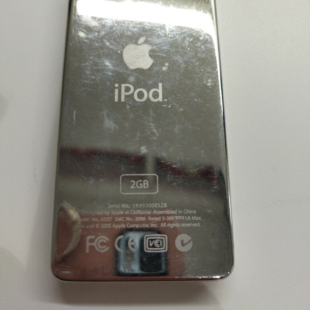 iPod(アイポッド)の初代ipodナノ　2GB スマホ/家電/カメラのオーディオ機器(ポータブルプレーヤー)の商品写真