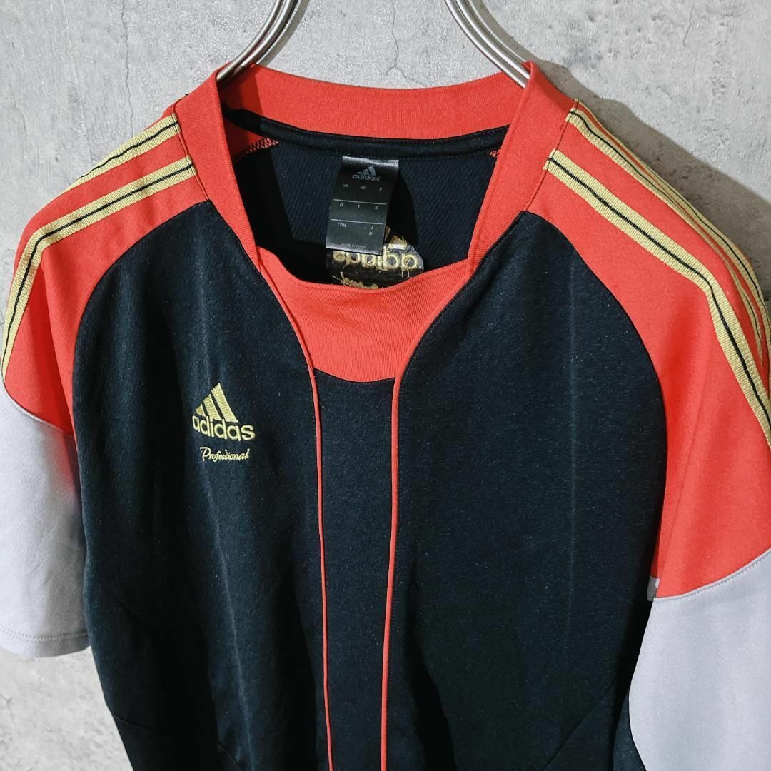 adidas(アディダス)の【翌日配送 ✿】adidas アディダス Tシャツ 半袖 トップス 刺繍ロゴ M メンズのトップス(Tシャツ/カットソー(半袖/袖なし))の商品写真