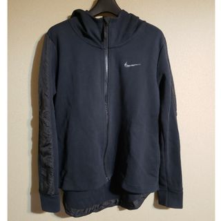 NIKE　パーカー(パーカー)