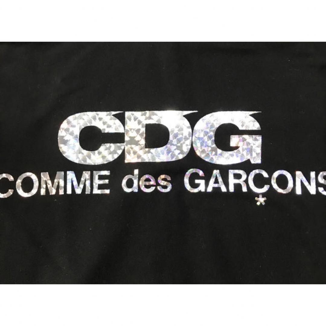 COMME des GARCONS(コムデギャルソン)の【限定品】CDG コムデギャルソン ホログラム ロゴ フーディー パーカー  メンズのトップス(パーカー)の商品写真