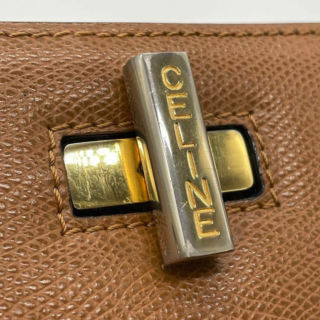 celine(セリーヌ)のCELINE セリーヌ　M04 トートバッグ　ターンロック　金具　ゴールド レディースのバッグ(ショルダーバッグ)の商品写真